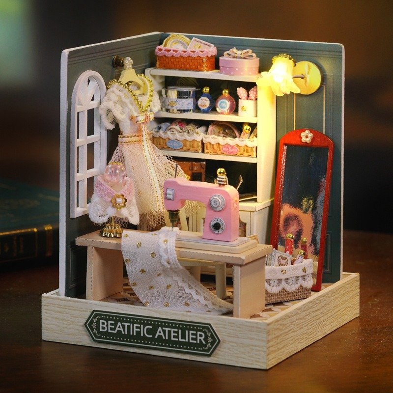 Mini Kit Casa delle Bambole: C - Office Furniture Store recensione e prezzo